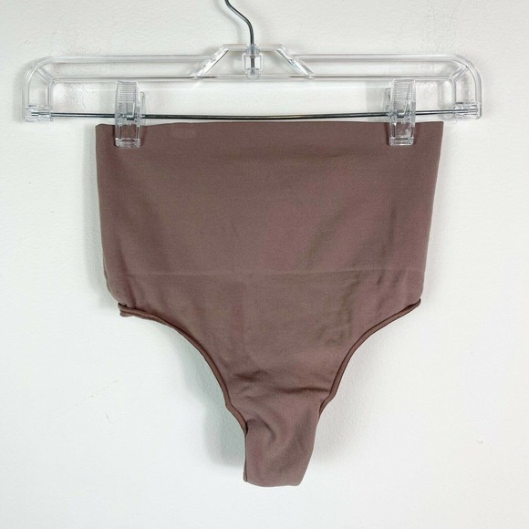 Skims NWOT Umber Core Control Thong Underwear Size L - Picture 2 of 6